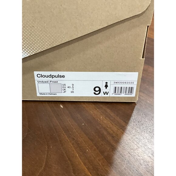 ON Cloudpulse Sneakers in Undyed & Frost 9 with box Mens Athletic Shoes - Picture 10 of 16